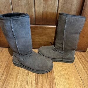 UGG Women's Brown Boots